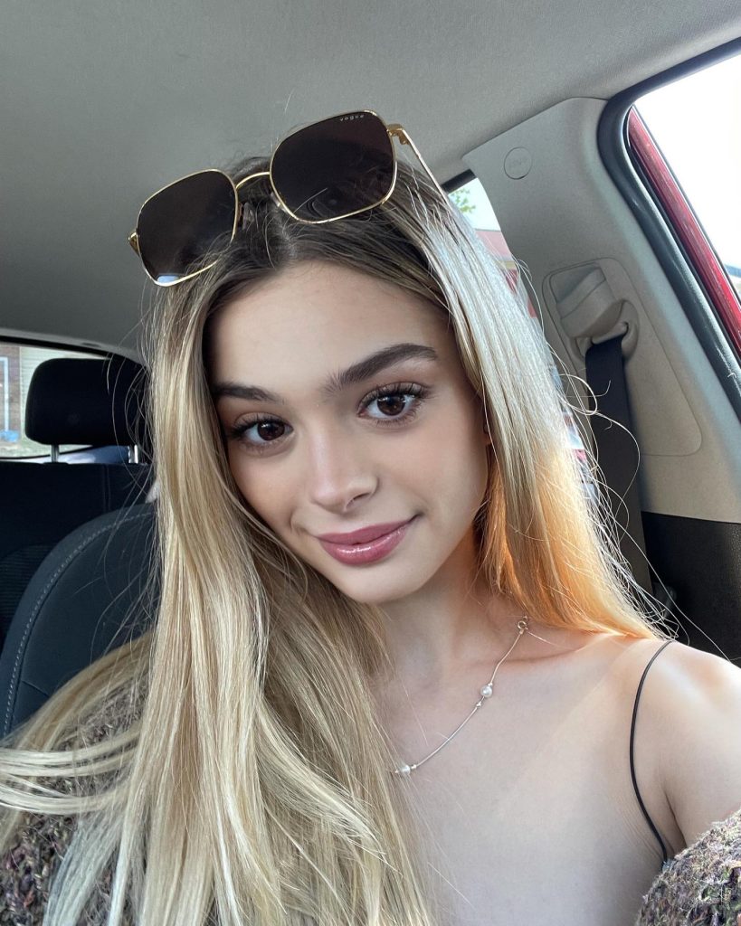 Molly Little Age, Career, Family, Net Worth, Height Bio 2024